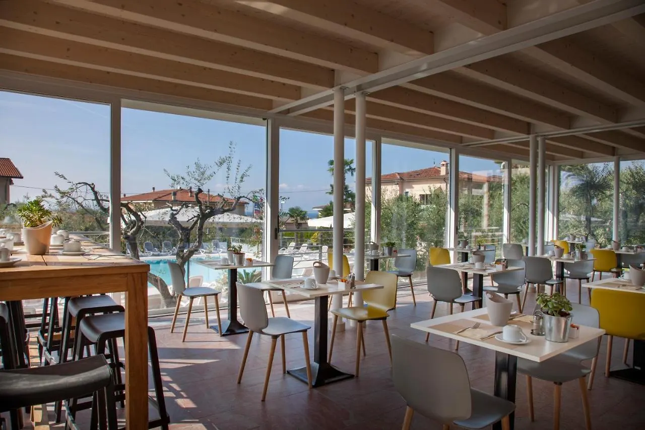 Hotel Villa Olivo Resort 3S باردولينو